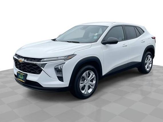 CHEVROLET TRAX 2024 KL77LFE28RC180940 image