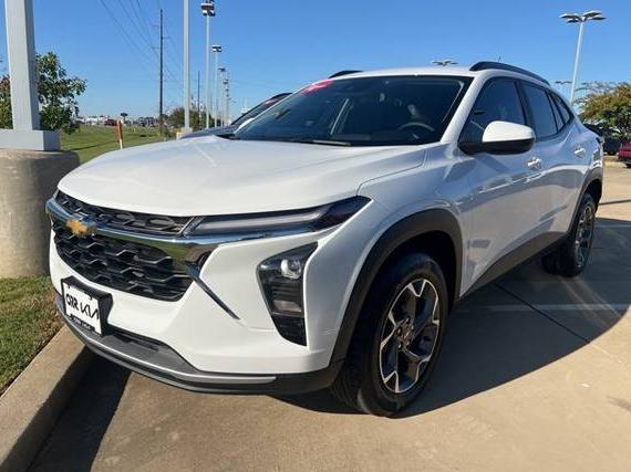 CHEVROLET TRAX 2024 KL77LHE20RC002046 image