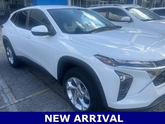 CHEVROLET TRAX 2024 KL77LFE22RC136125 image