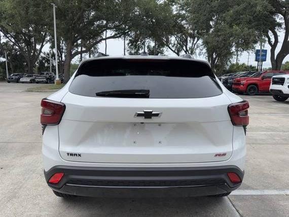 CHEVROLET TRAX 2024 KL77LJE22RC206998 image