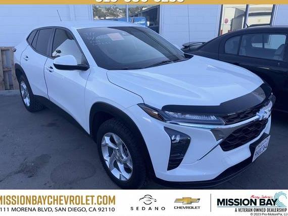 CHEVROLET TRAX 2024 KL77LFE27RC011136 image