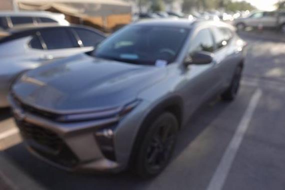 CHEVROLET TRAX 2024 KL77LKE24RC051294 image