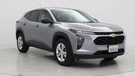 CHEVROLET TRAX 2024 KL77LFE23RC023400 image