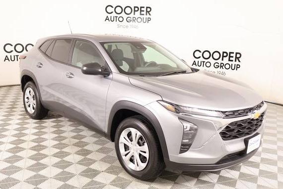 CHEVROLET TRAX 2024 KL77LFE24RC030436 image