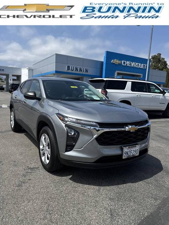 CHEVROLET TRAX 2024 KL77LFE2XRC120559 image