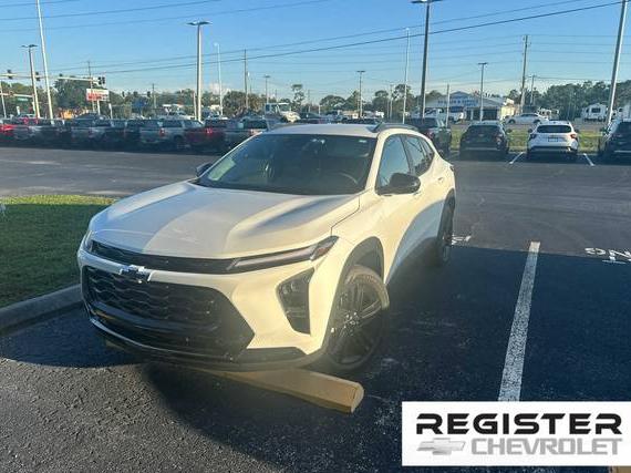 CHEVROLET TRAX 2024 KL77LKE2XRC220928 image