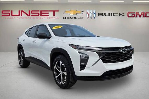 CHEVROLET TRAX 2024 KL77LGE21RC043683 image