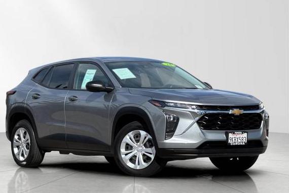 CHEVROLET TRAX 2024 KL77LFE21RC094594 image