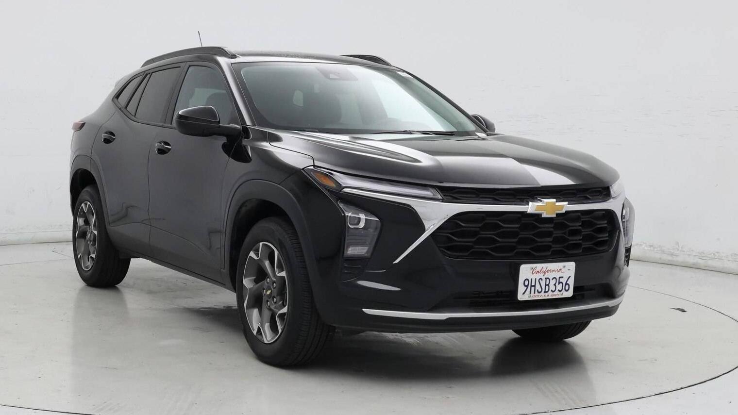 CHEVROLET TRAX 2024 KL77LHE24RC027127 image