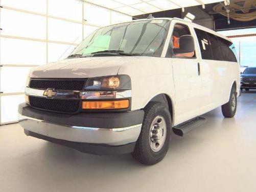 CHEVROLET EXPRESS 2019 1GAZGPFGXK1262596 image