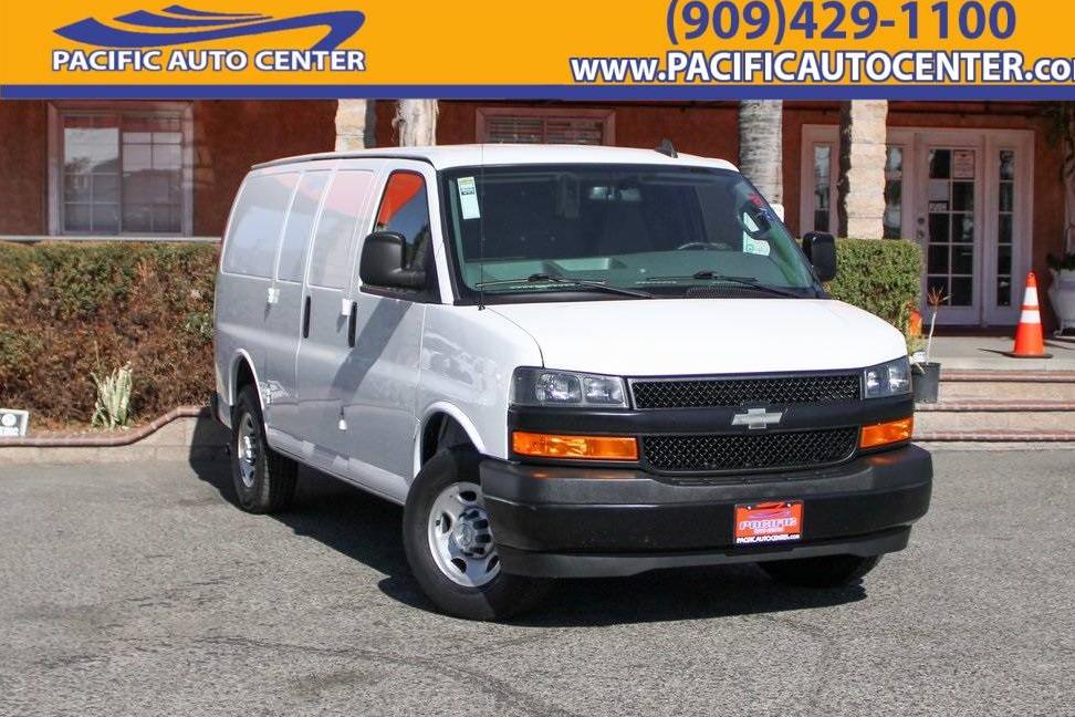 CHEVROLET EXPRESS 2019 1GCWGAFG5K1226998 image