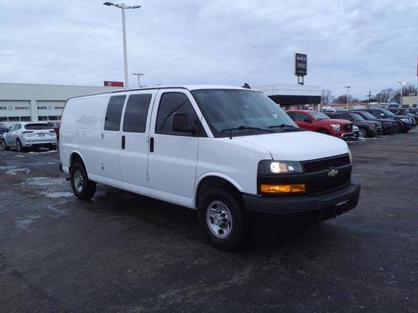 CHEVROLET EXPRESS 2018 1GCZGHFG4J1345209 image