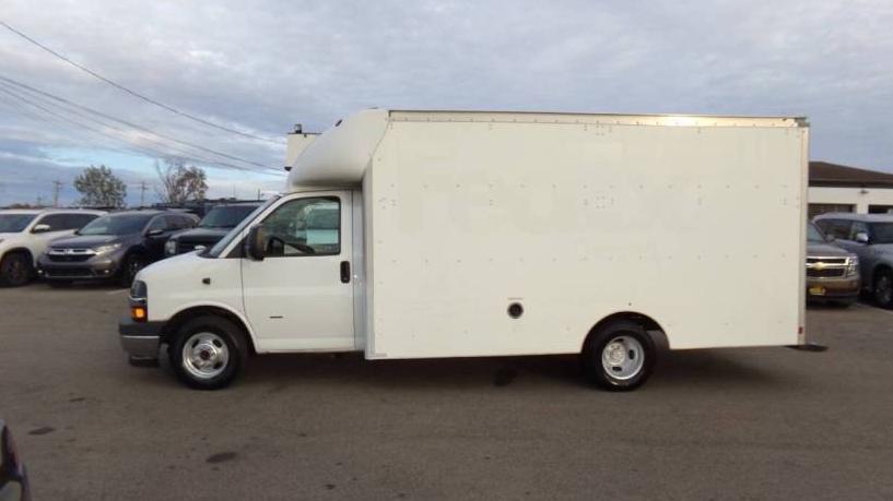 CHEVROLET EXPRESS 2018 1GB3GSCG2J1339565 image