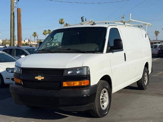 CHEVROLET EXPRESS 2018 1GCWGAFG4J1178862 image
