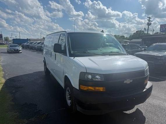 CHEVROLET EXPRESS 2018 1GCZGHFG7J1340912 image