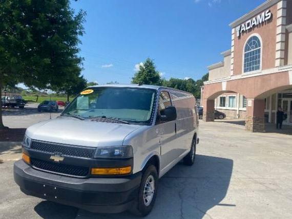 CHEVROLET EXPRESS 2018 1GCWGAFP4J1225226 image