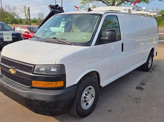 CHEVROLET EXPRESS 2018 1GCWGBFP2J1256321 image