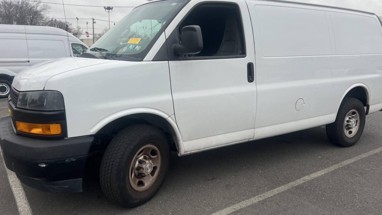 CHEVROLET EXPRESS 2018 1GCWGAFP0J1342026 image