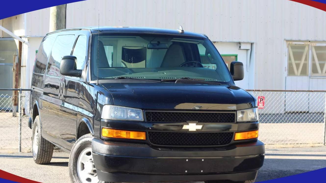 CHEVROLET EXPRESS 2018 1GCWGAFP0J1335173 image