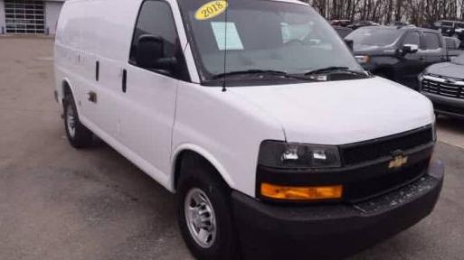 CHEVROLET EXPRESS 2018 1GCWGAFBXJ1206071 image