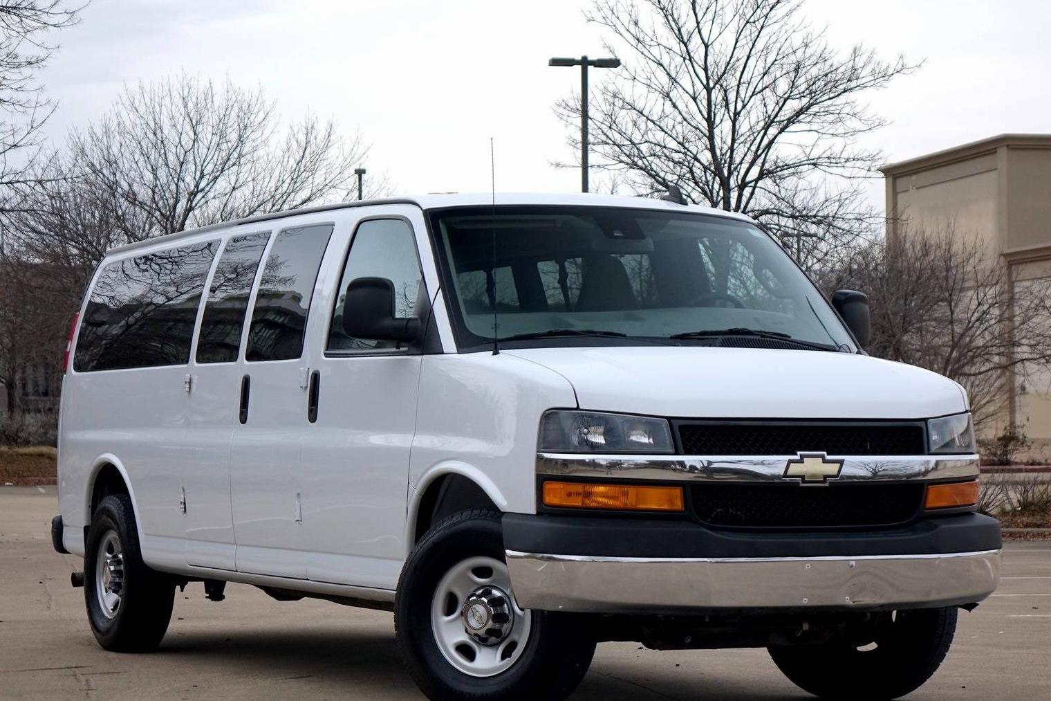 CHEVROLET EXPRESS 2021 1GAZGPF74M1254707 image