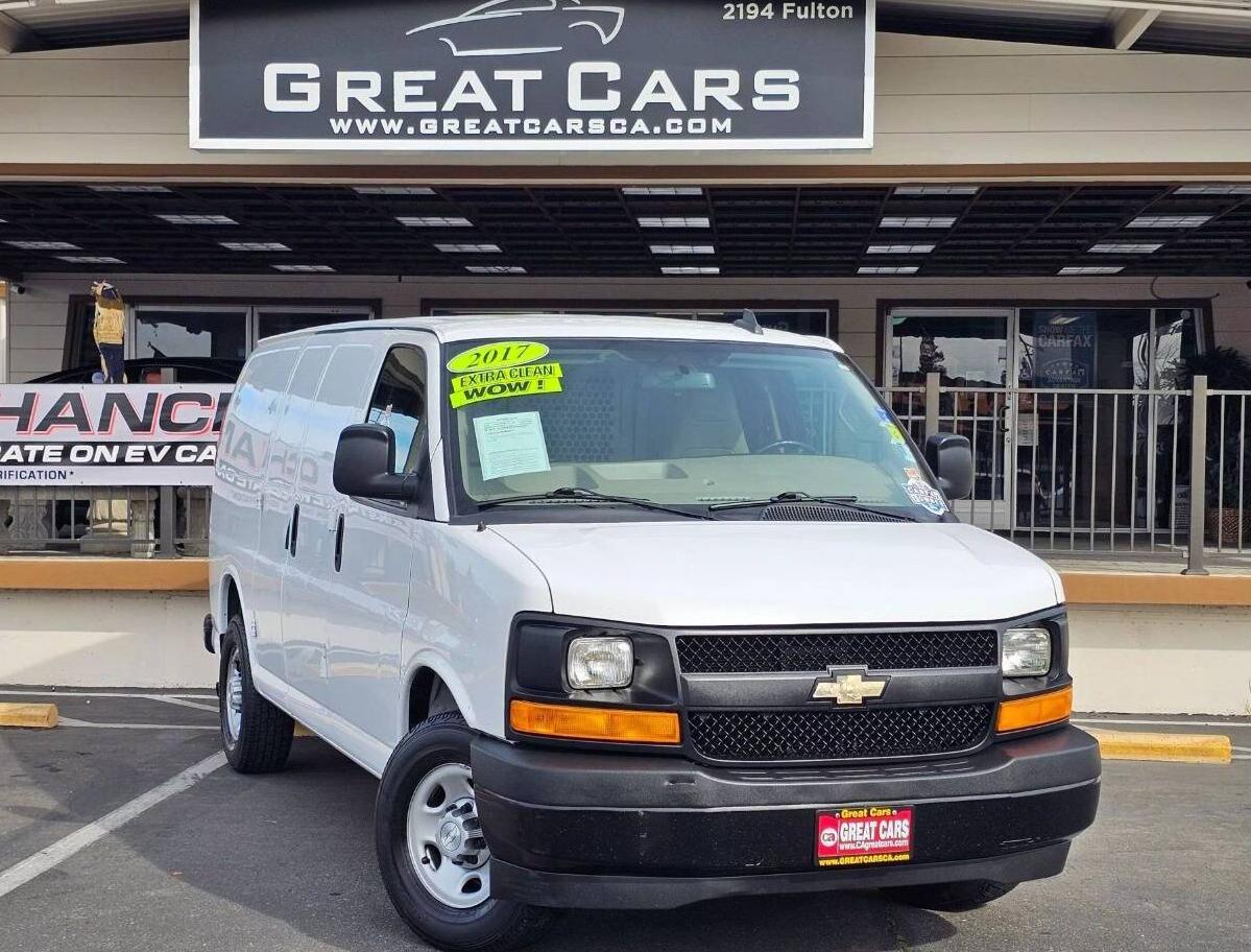 CHEVROLET EXPRESS 2017 1GCWGAFF1H1338794 image