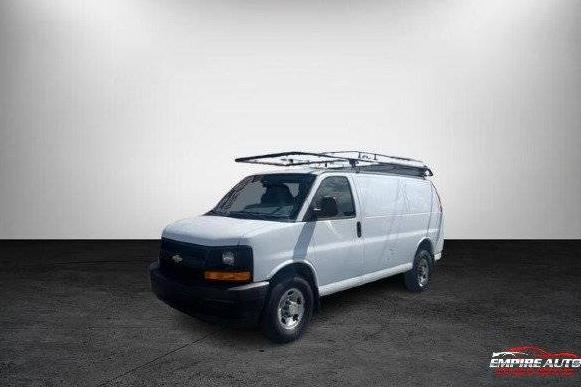 CHEVROLET EXPRESS 2017 1GCWGAFF0H1169805 image