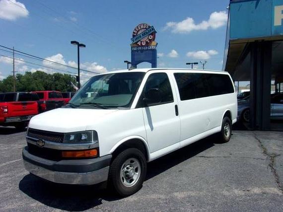 CHEVROLET EXPRESS 2017 1GAZGPFG9H1336695 image