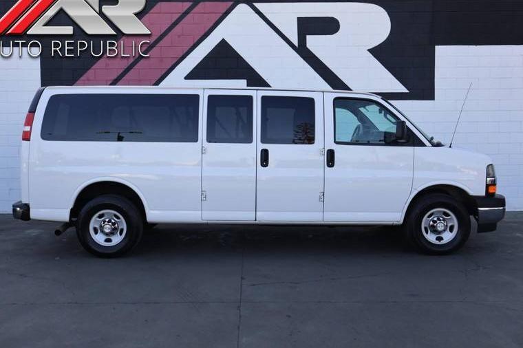 CHEVROLET EXPRESS 2017 1GAZGPFF7H1208866 image