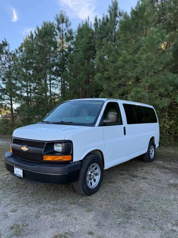 CHEVROLET EXPRESS 2012 1GNSGBF46C1127870 image CHEVROLET EXPRESS 2012 1GNSGBF46C1127870 image