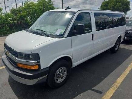 CHEVROLET EXPRESS 2024 1GAZGPFP7R1264283 image