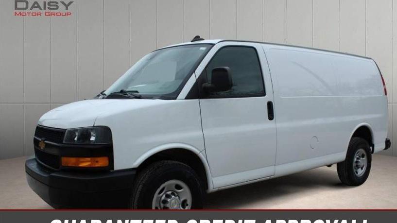 CHEVROLET EXPRESS 2020 1GCWGAFG4L1219140 image