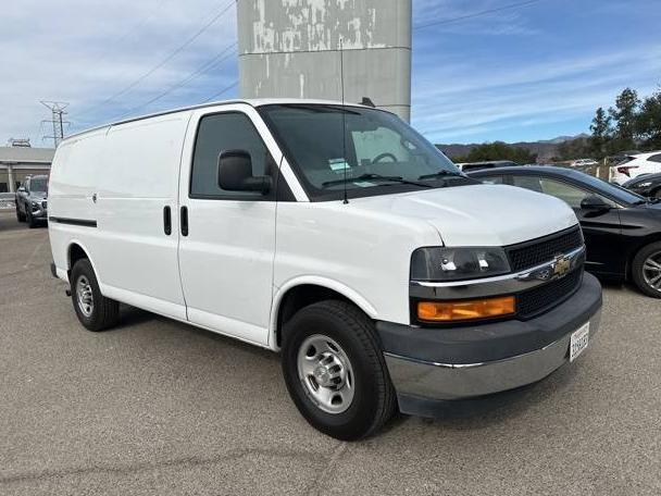 CHEVROLET EXPRESS 2020 1GCWGAFP0L1242088 image