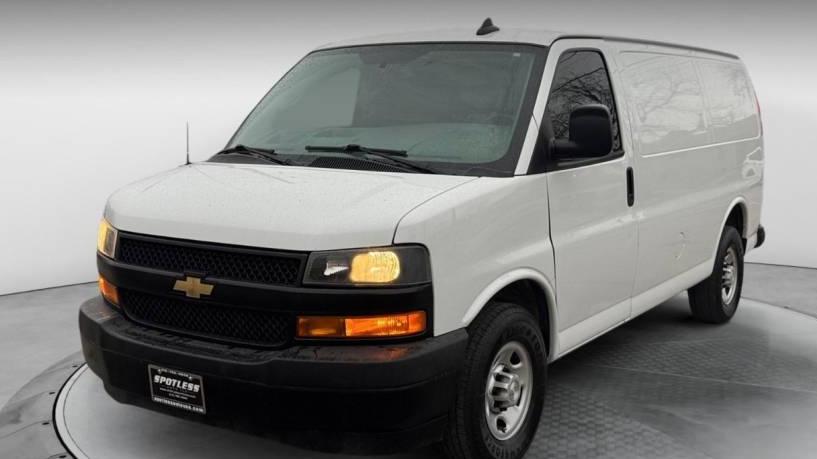 CHEVROLET EXPRESS 2020 1GCWGAFG1L1228877 image