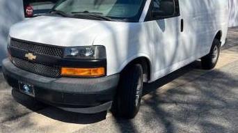 CHEVROLET EXPRESS 2020 1GCWGAFG7L1220038 image