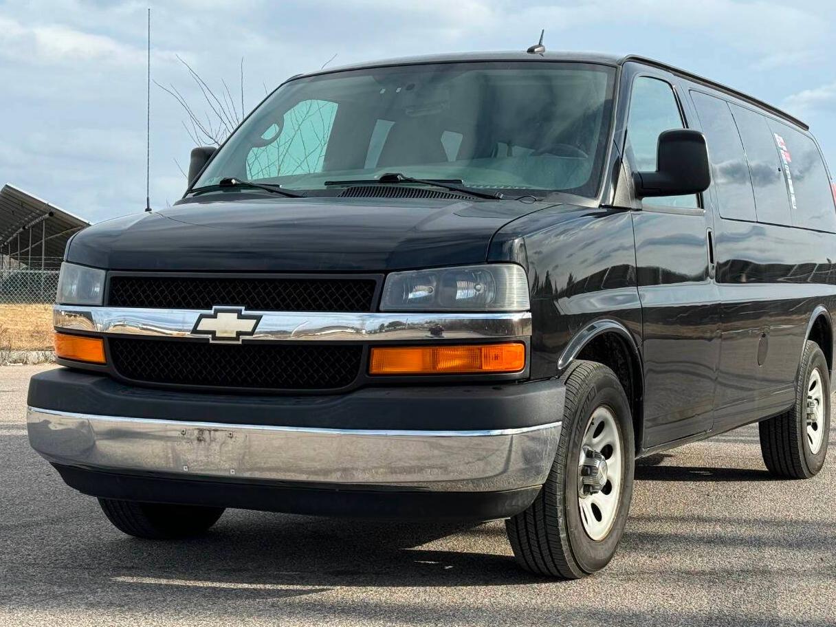 CHEVROLET EXPRESS 2013 1GNSHCF43D1117740 image