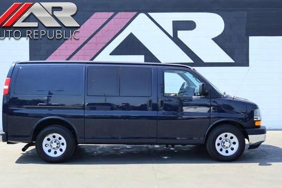 CHEVROLET EXPRESS 2013 1GCSHAF47D1132044 image