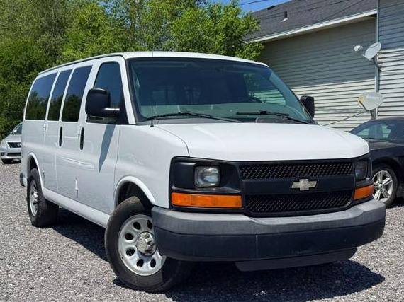 CHEVROLET EXPRESS 2013 1GNSGBF47D1144498 image