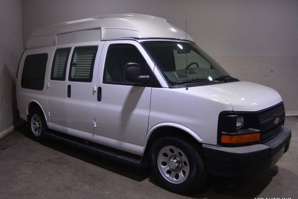 CHEVROLET EXPRESS 2010 1GCUGADX2A1104091 image