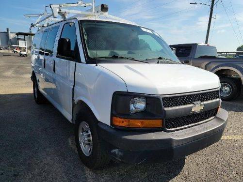 CHEVROLET EXPRESS 2015 1GCWGFCF0F1271135 image