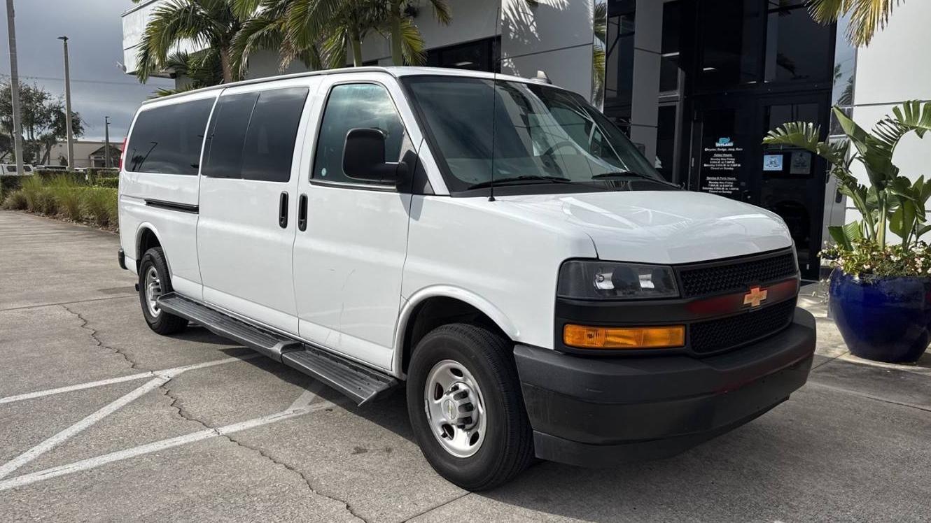 CHEVROLET EXPRESS 2022 1GAZGNF78N1233865 image