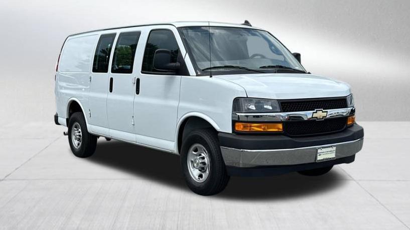 CHEVROLET EXPRESS 2022 1GCWGAFP4N1204267 image