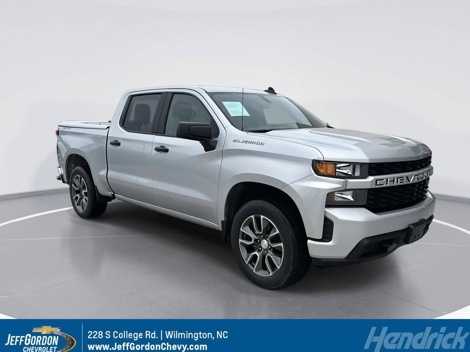 CHEVROLET SILVERADO-1500 2019 1GCUYBEF3KZ388228 image