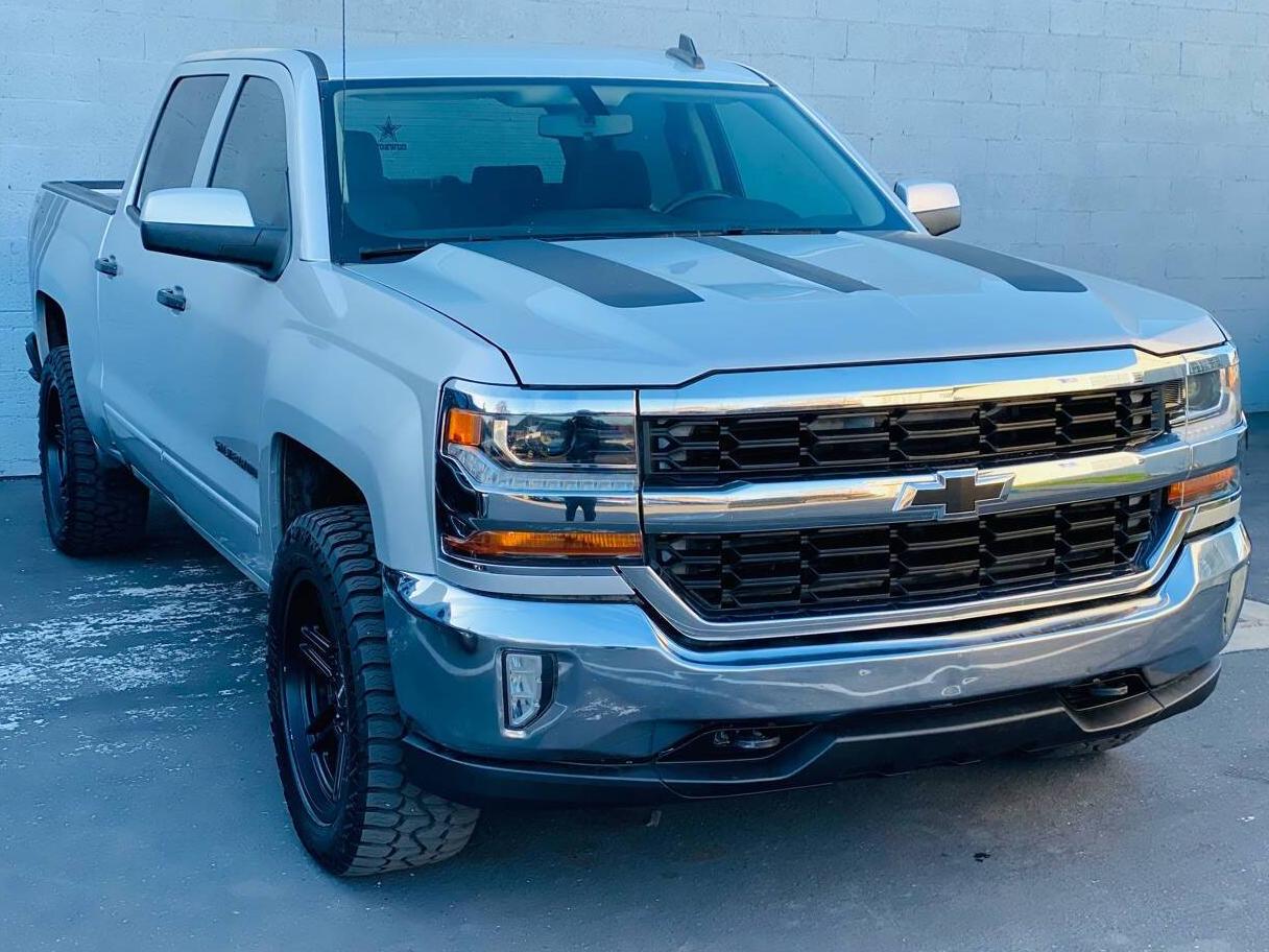 CHEVROLET SILVERADO-1500 2017 3GCUKREC8HG234090 image