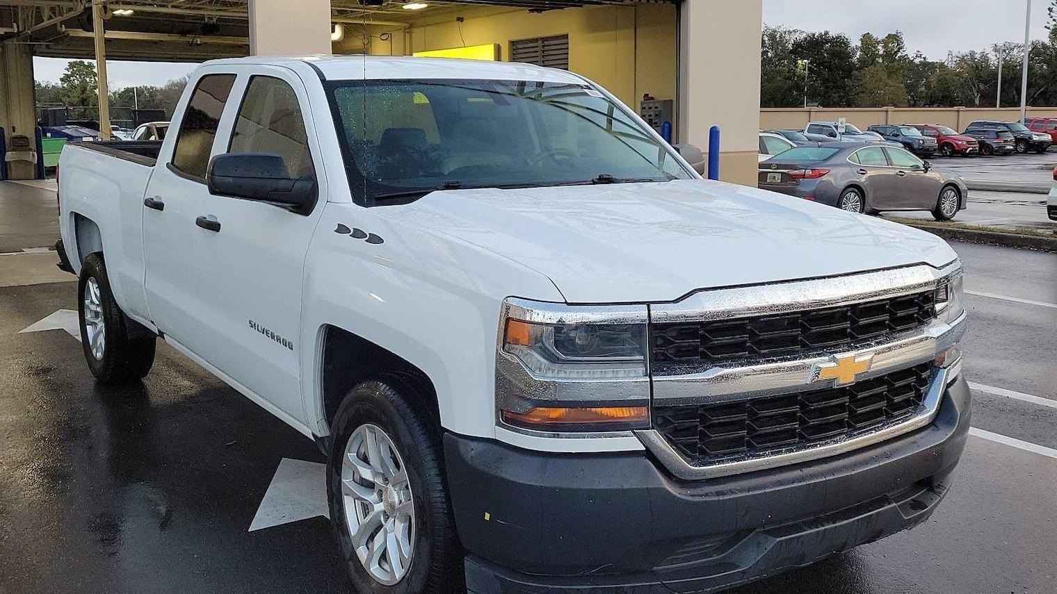 CHEVROLET SILVERADO-1500 2017 1GCRCNEH9HZ273553 image