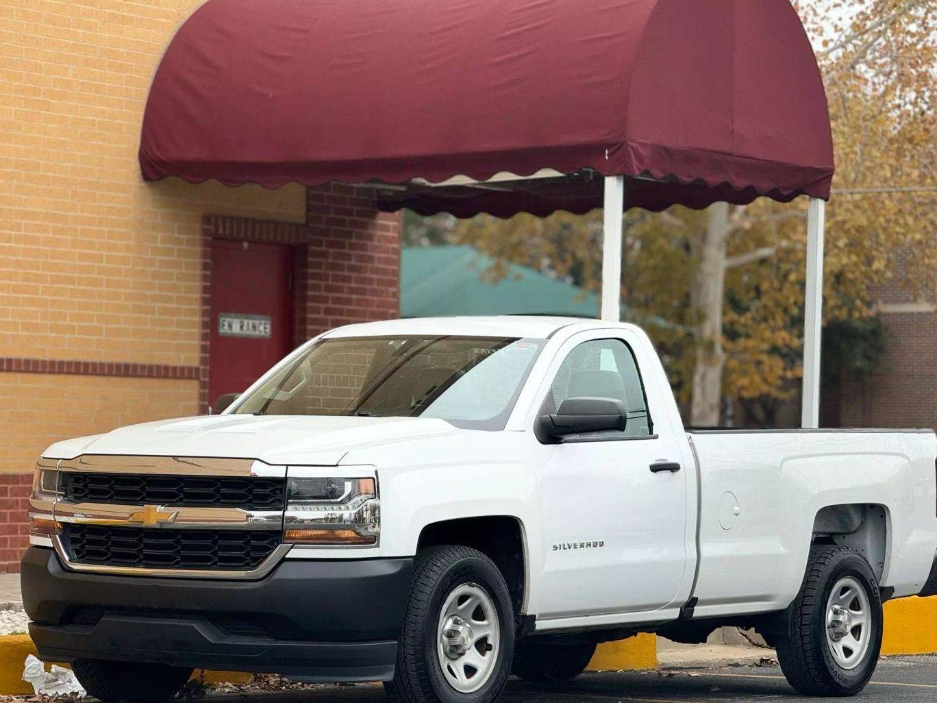 CHEVROLET SILVERADO-1500 2017 1GCNCNEH4HZ311026 image