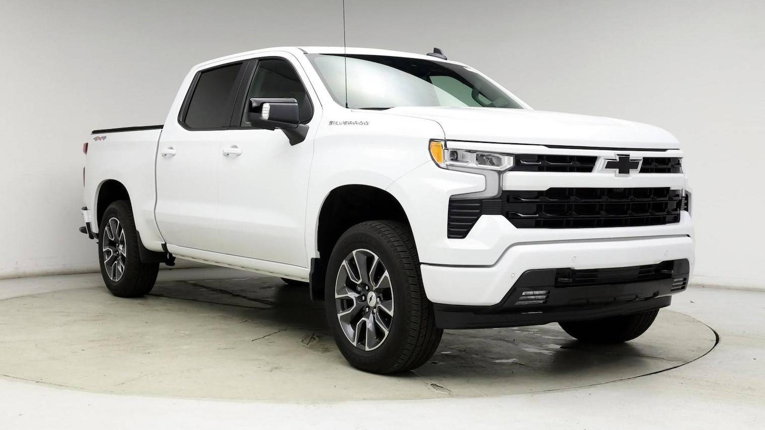 CHEVROLET SILVERADO-1500 2024 1GCUDEED6RZ226115 image