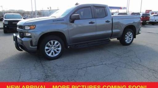 CHEVROLET SILVERADO-1500 2020 1GCRYBEK2LZ303545 image