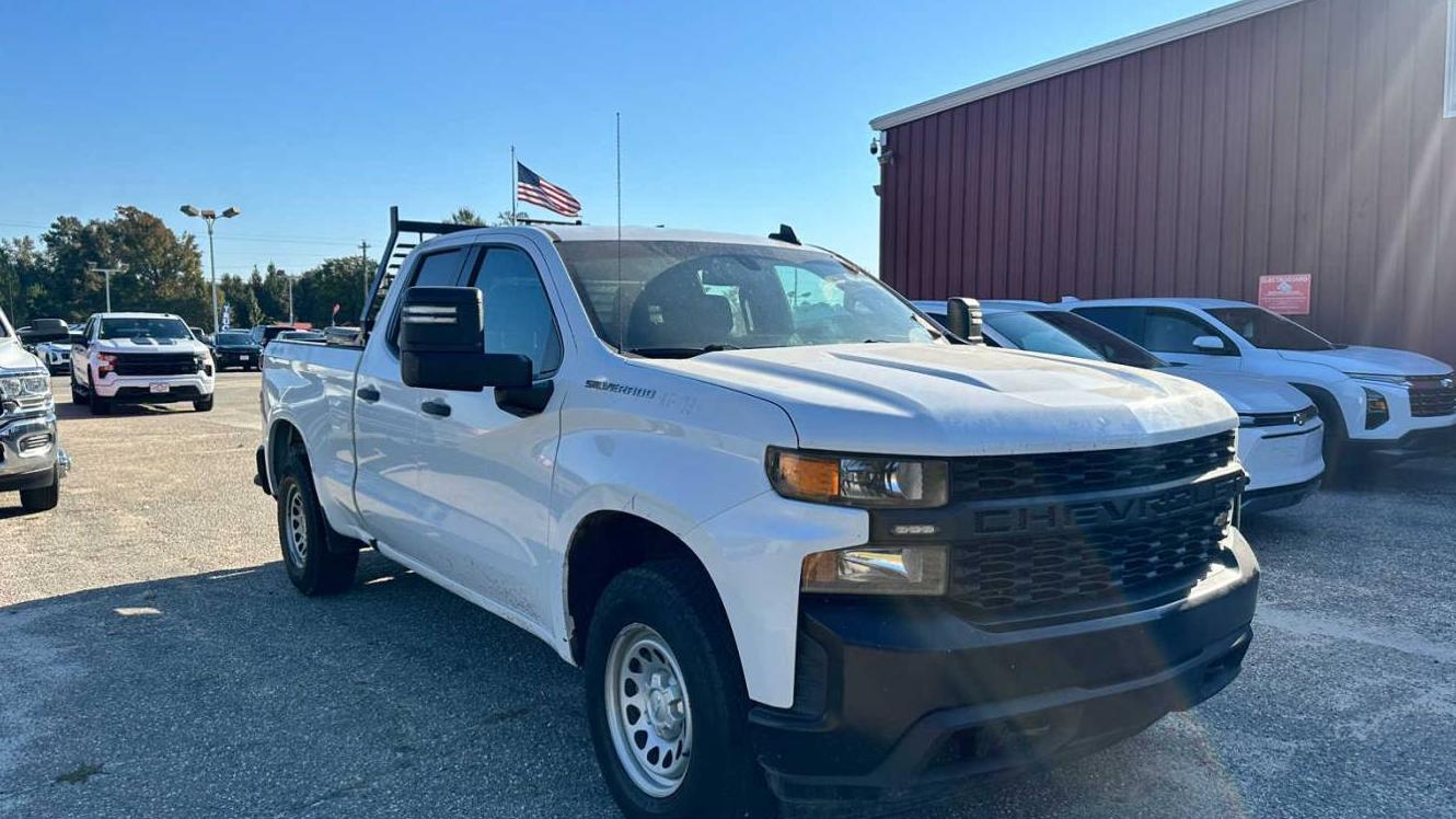 CHEVROLET SILVERADO-1500 2020 1GCRYAEF0LZ137815 image