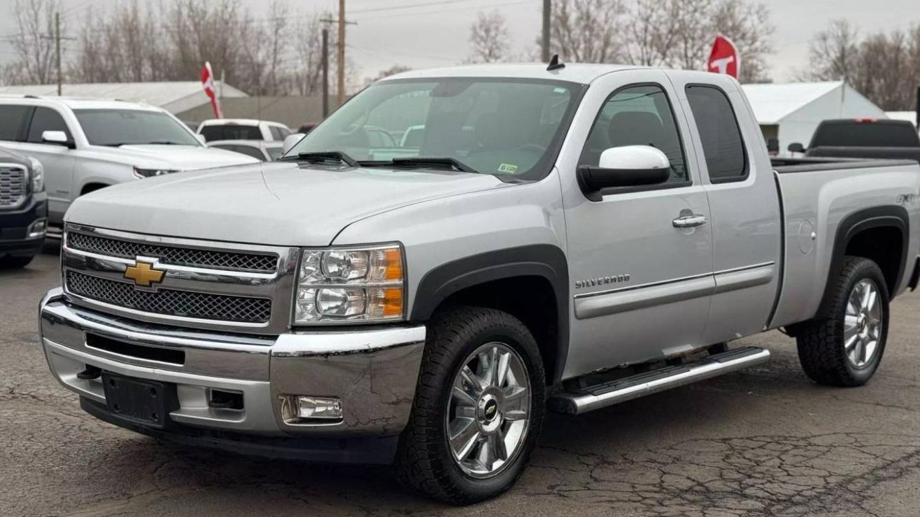 CHEVROLET SILVERADO-1500 2013 1GCRKSE75DZ402553 image